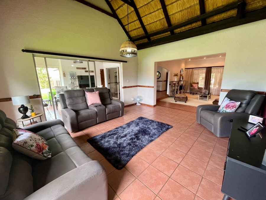 3 Bedroom Property for Sale in La Hoff North West